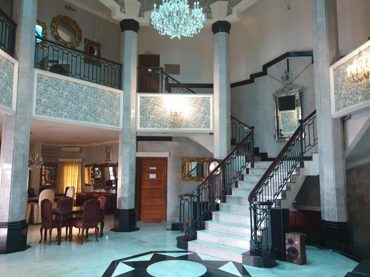 Arimbi Pejaten Suites Джакарта Екстер'єр фото