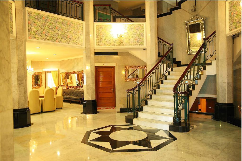 Arimbi Pejaten Suites Джакарта Екстер'єр фото