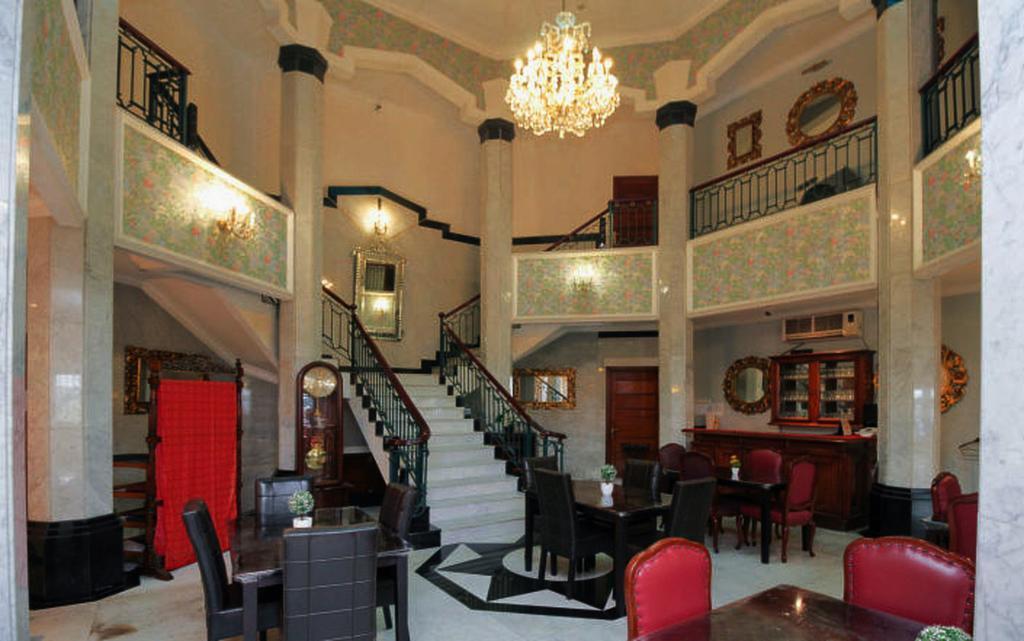Arimbi Pejaten Suites Джакарта Екстер'єр фото